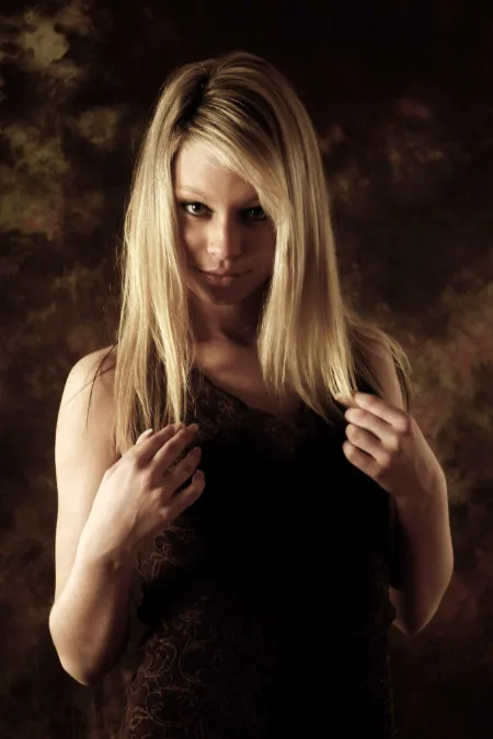 Lorena 20 ans blonde gros seins telephone rose